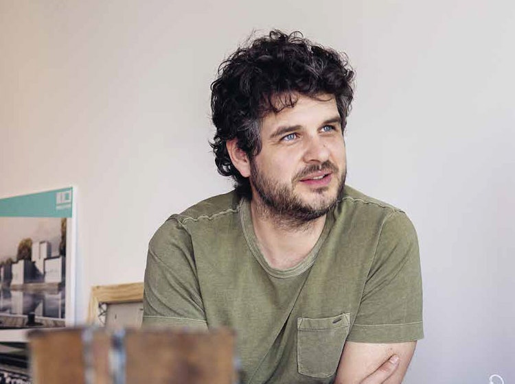 Jan Vrijs bouwman van het jaar, interview met bouwnieuws, portretfoto