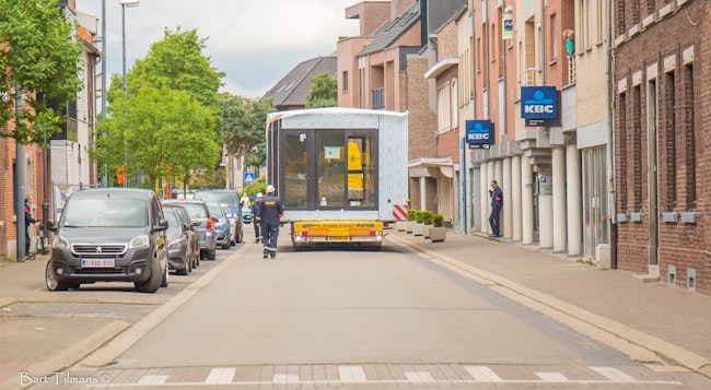 Plaatsing van Skilpod modulaire appartementen Diepenbeek